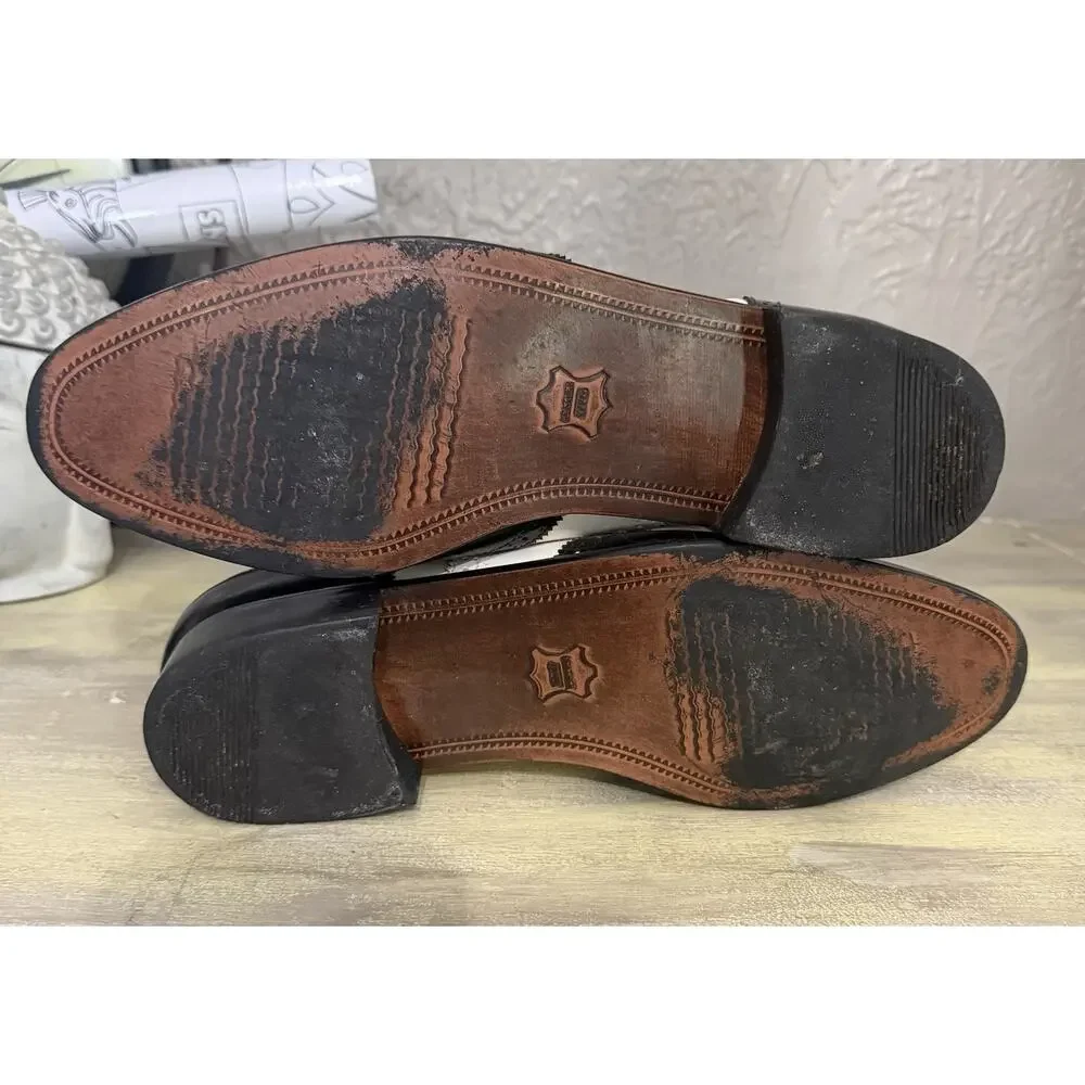 Spectator shoes this pair